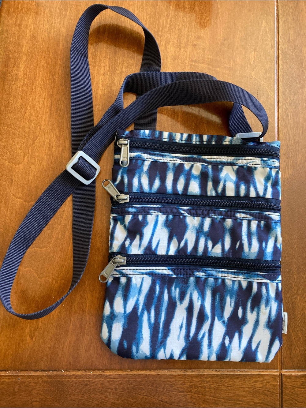 Eddie Bauer crossbody bag, blue and white pattern